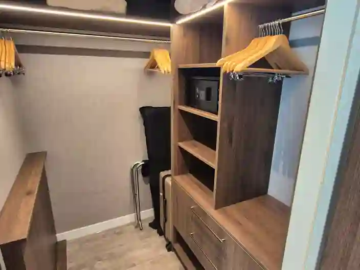 Walk in closet