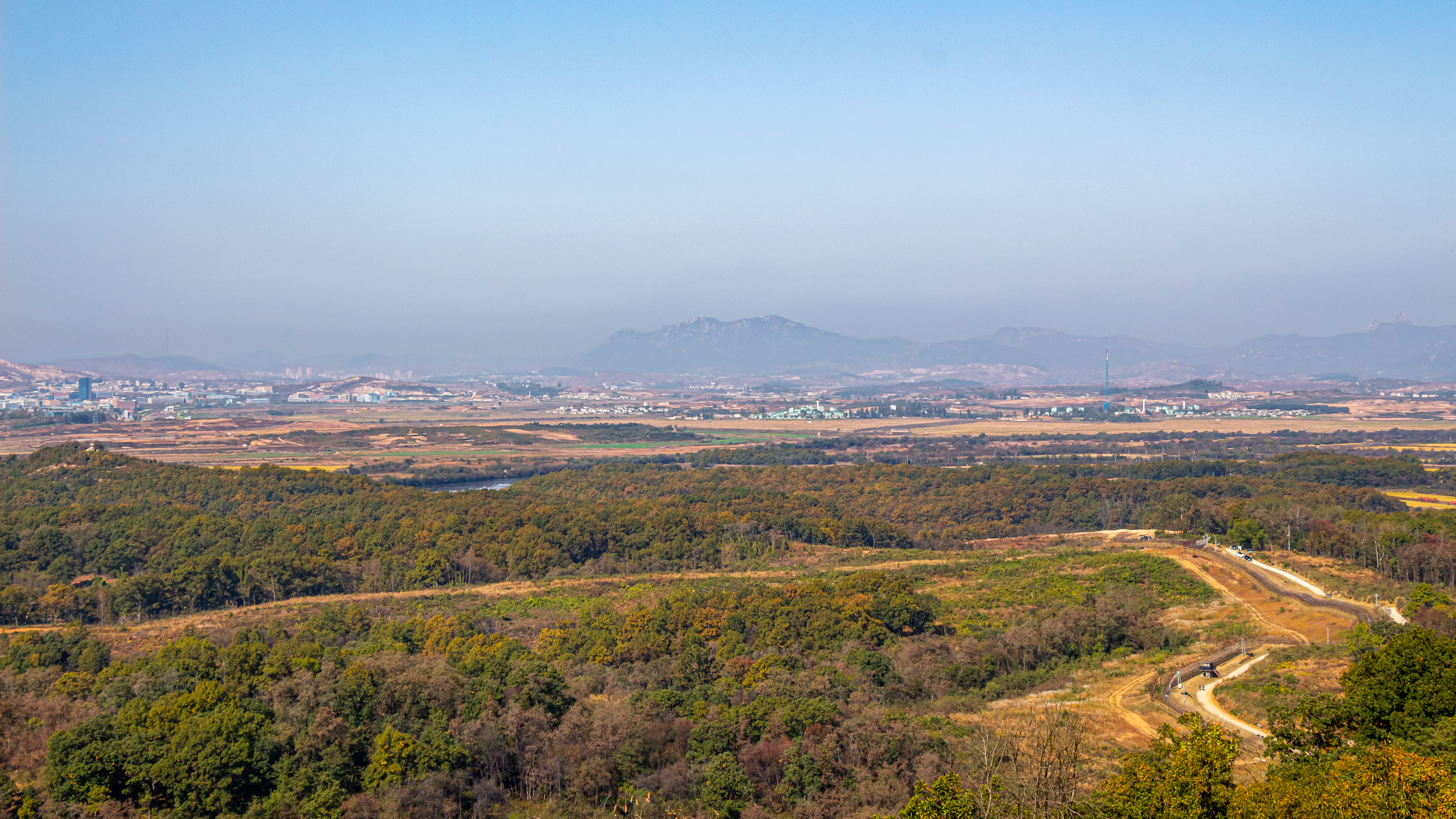 DMZ 