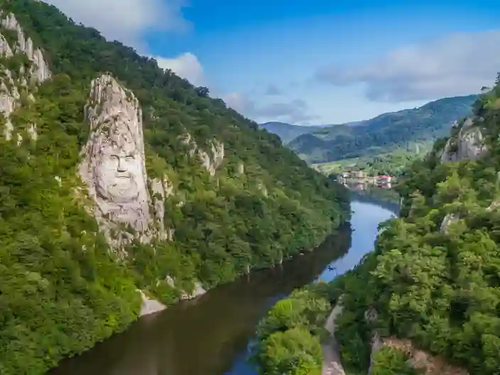 Statue av Kong Decebalus