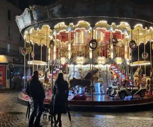 En flott karusell på markedet i Rouen