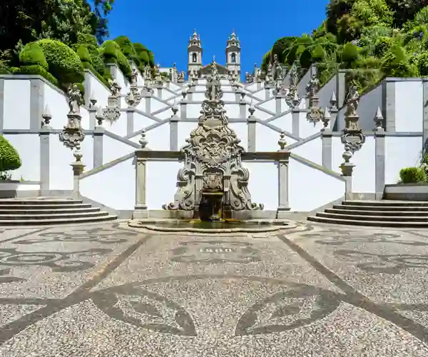 Trappen ved pilegrimskirken Bom Jesus do Monte i Braga