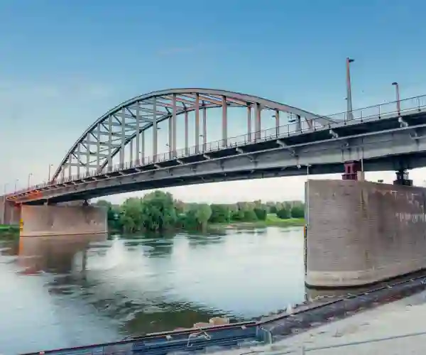 Arnhem bro over Rhinen
