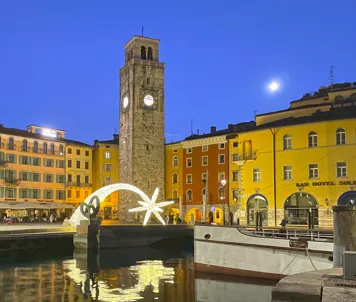 Den lille havn i Riva del Garda