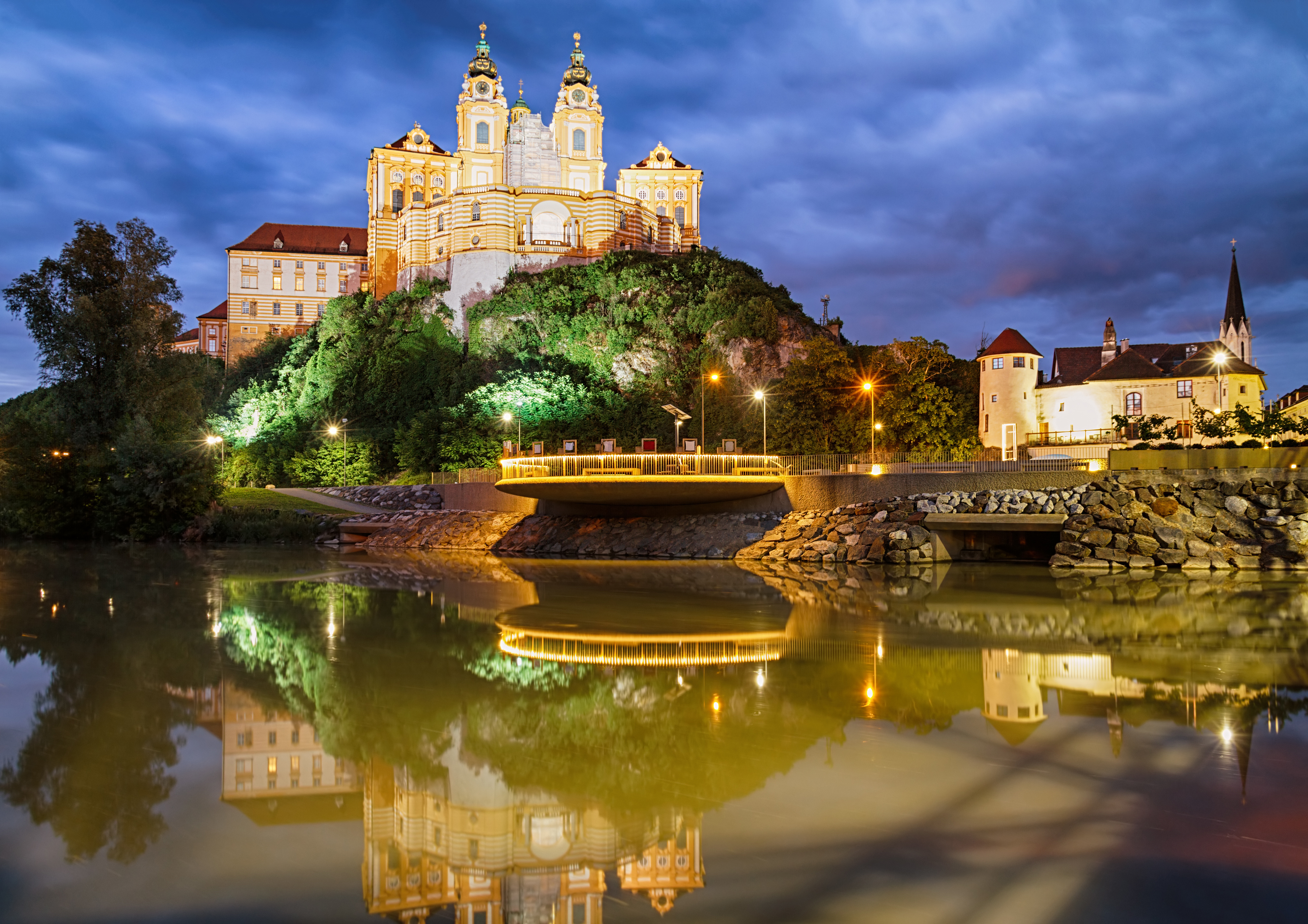 Melk-klostret i Wachau-dalen