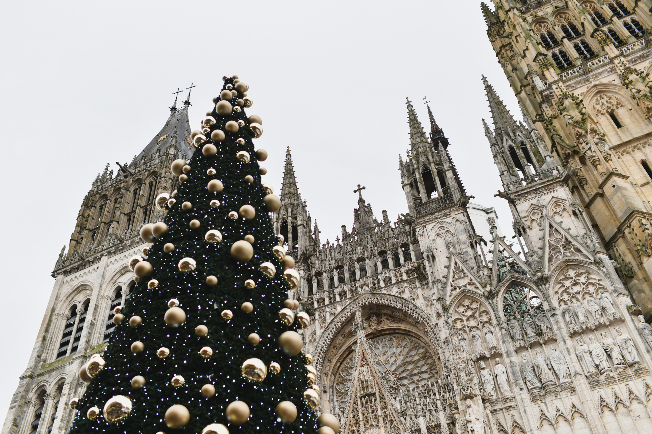 Julemarked foran Notre Dame i Rouen
