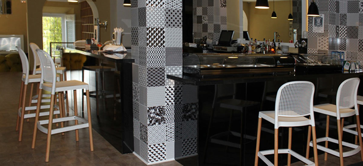 Hotel Leonor De Aquitania - café-bar