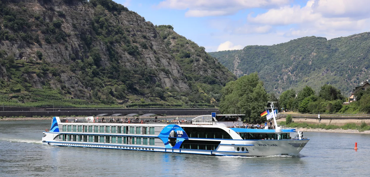 MS VIVA Tiara 4*+