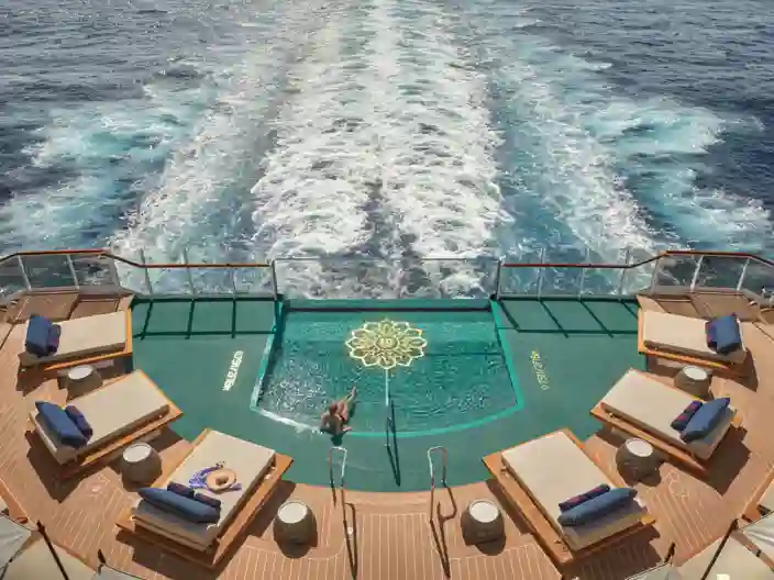 Akterpoolen, Explora Journeys