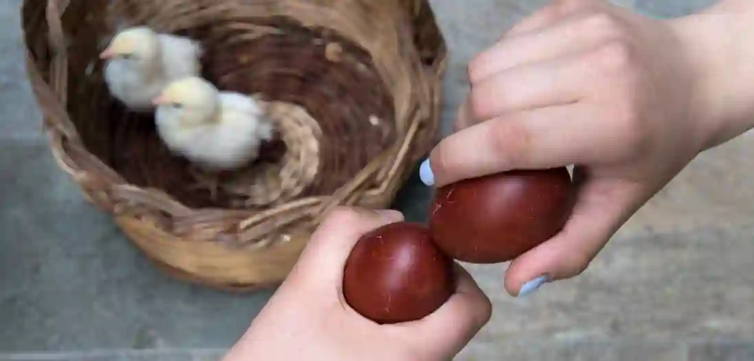 Røde æg til Påske i Grækenland