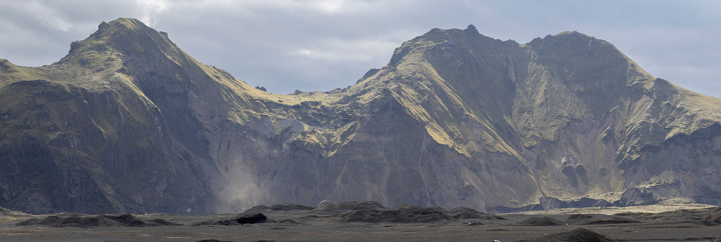 bjergkæde ved Katla-isgrotten
