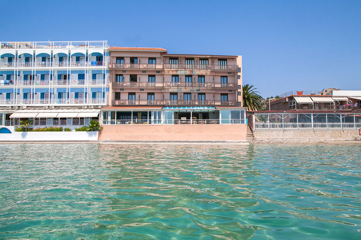 Hotel Flisvos