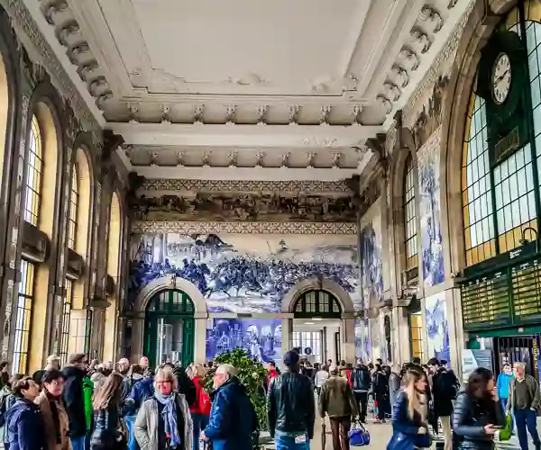 São Bento banegården