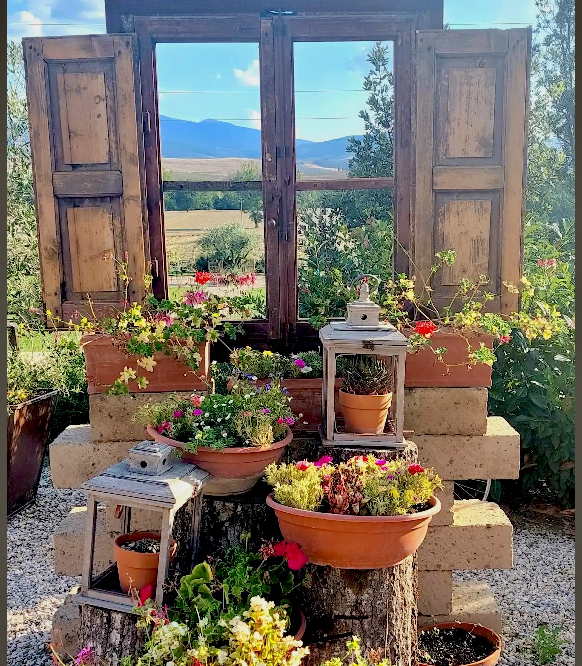 Fra  Val d`Orcia