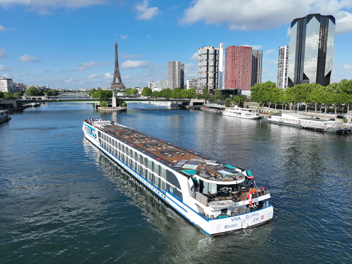 MS VIVA Gloria i Paris