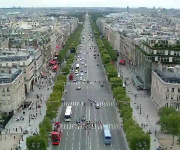 Champs Elysées
