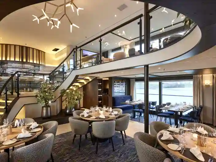 Restaurangen Riverside på VIVA TWO