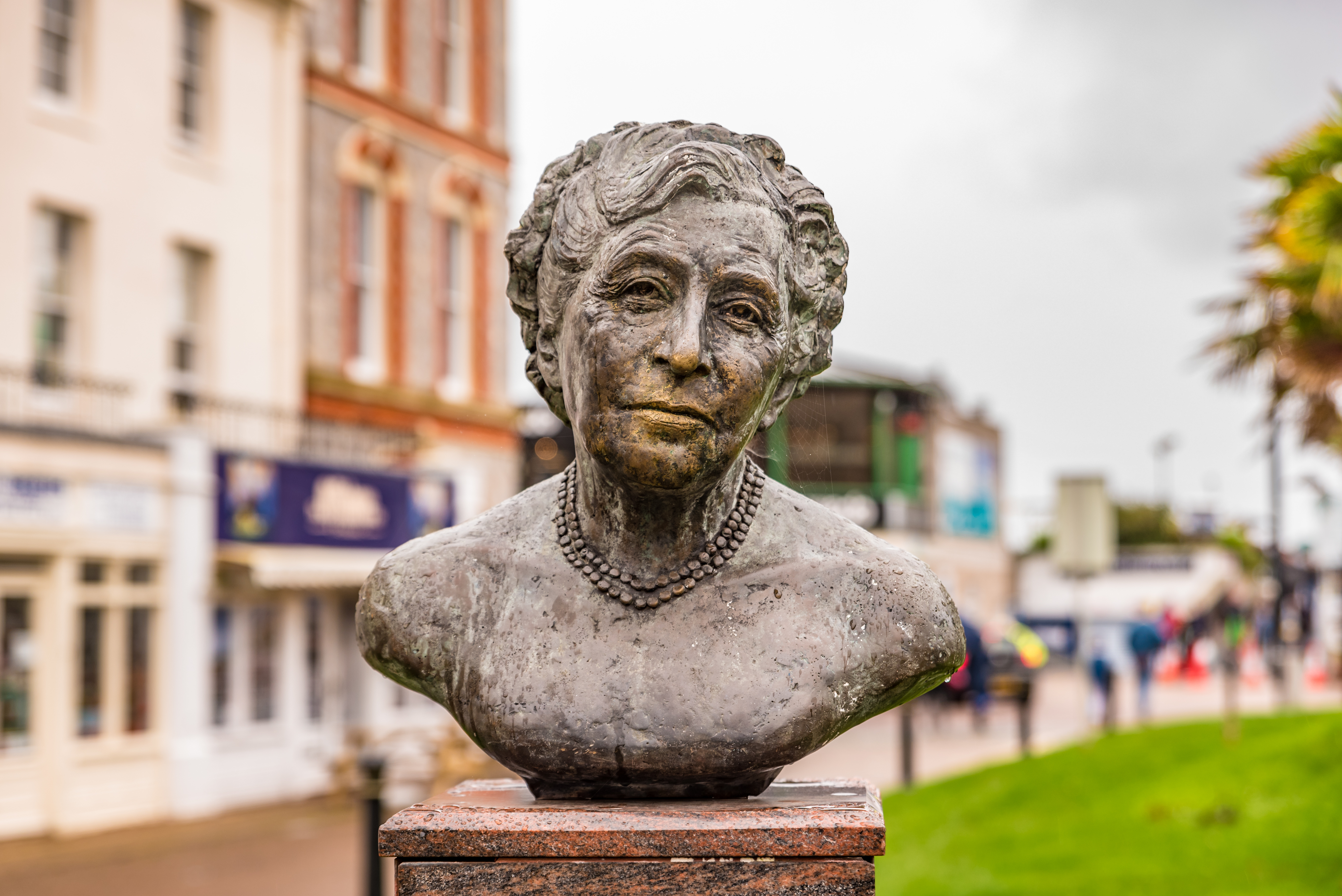Statue af Agatha Christie