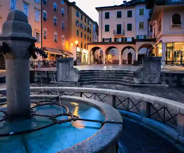 Hyggelige gader og pladser i Riva del Garda