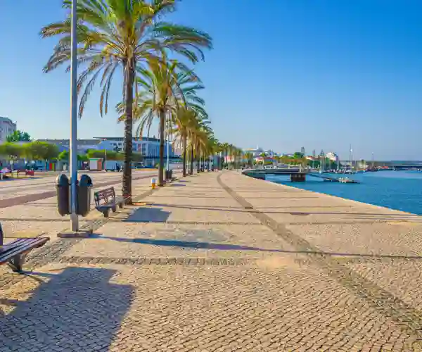 Strandpromenaden i Portimao