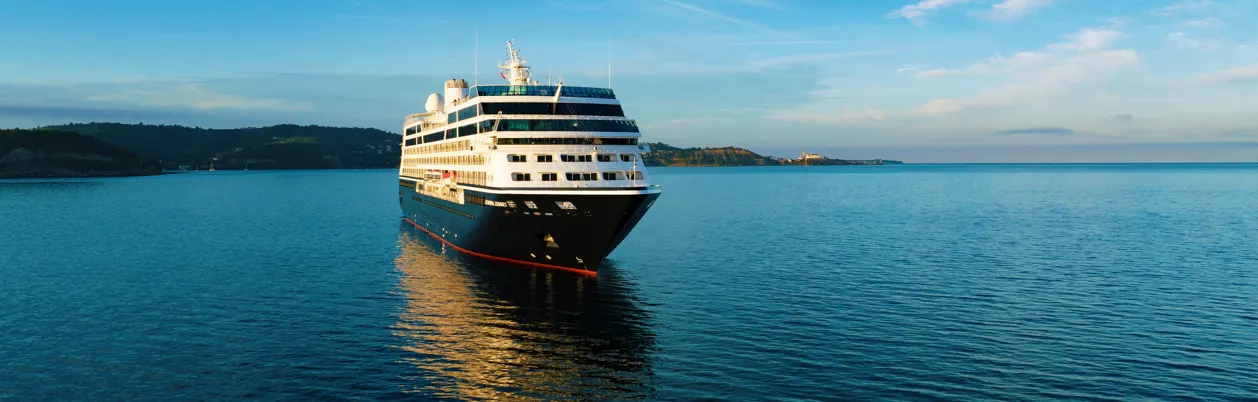 Azamara Journey till havs