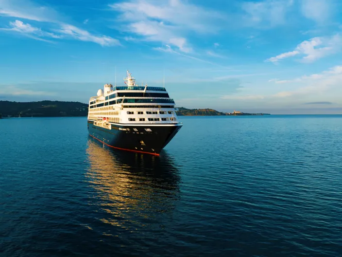 Azamara Journey till havs
