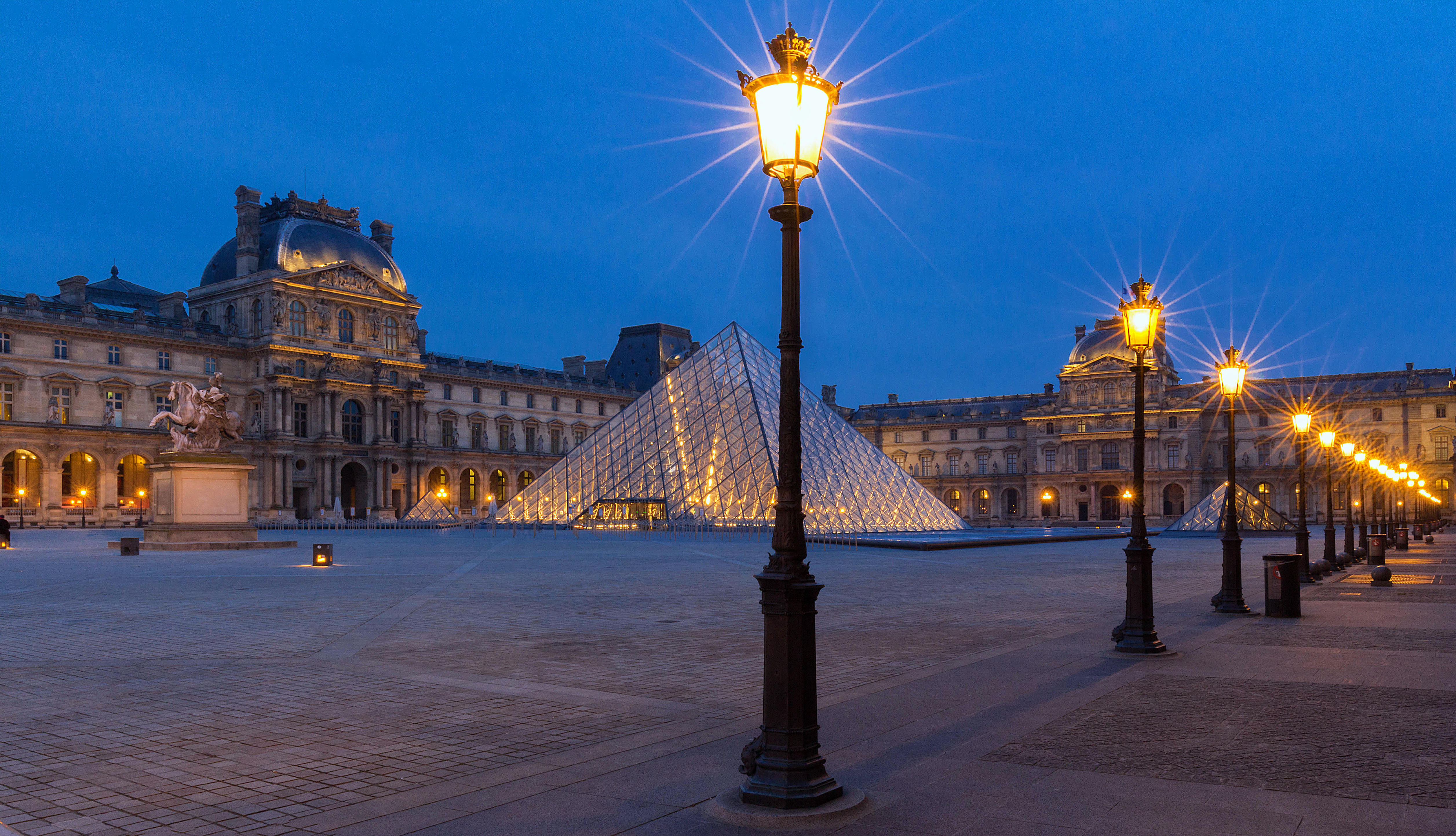 Louvre