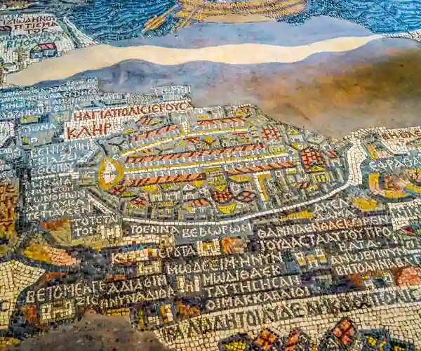 Mosaikkgulvet fra 500-tallet, som viser det eldste bevarte kartet over Midtøsten - i Madaba