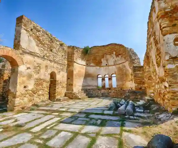 Ruinerne af Saint Archillios basilikaen