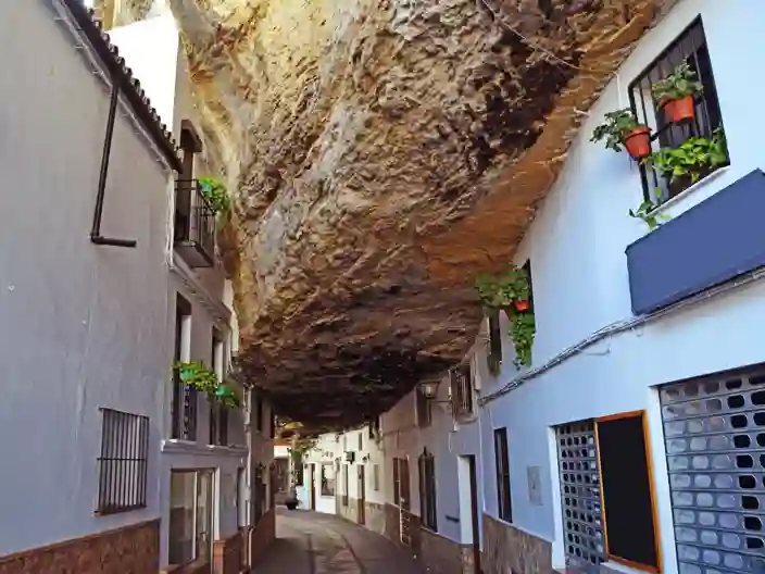 Setenil De Las Bodegas