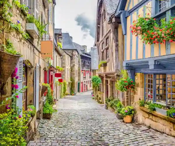 Dinan