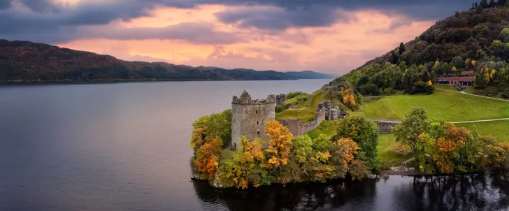 Urquhart Castle ved Loch Ness