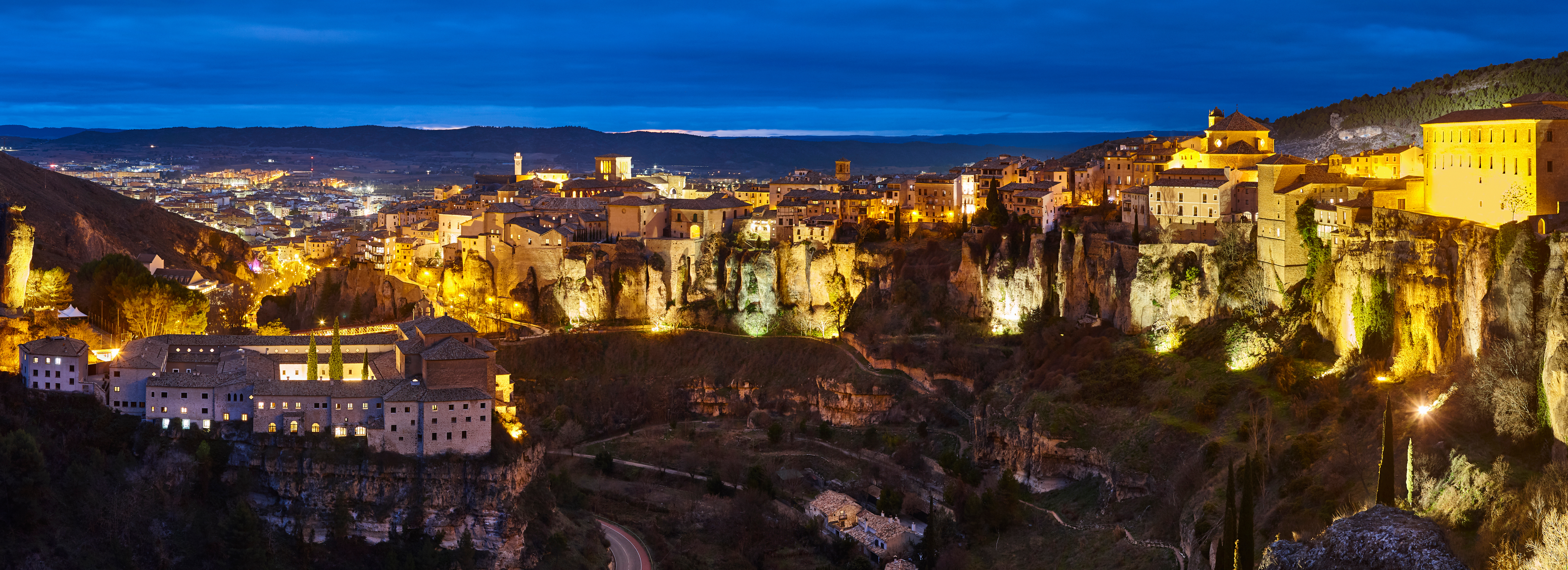 Aftenbelysning i Cuenca