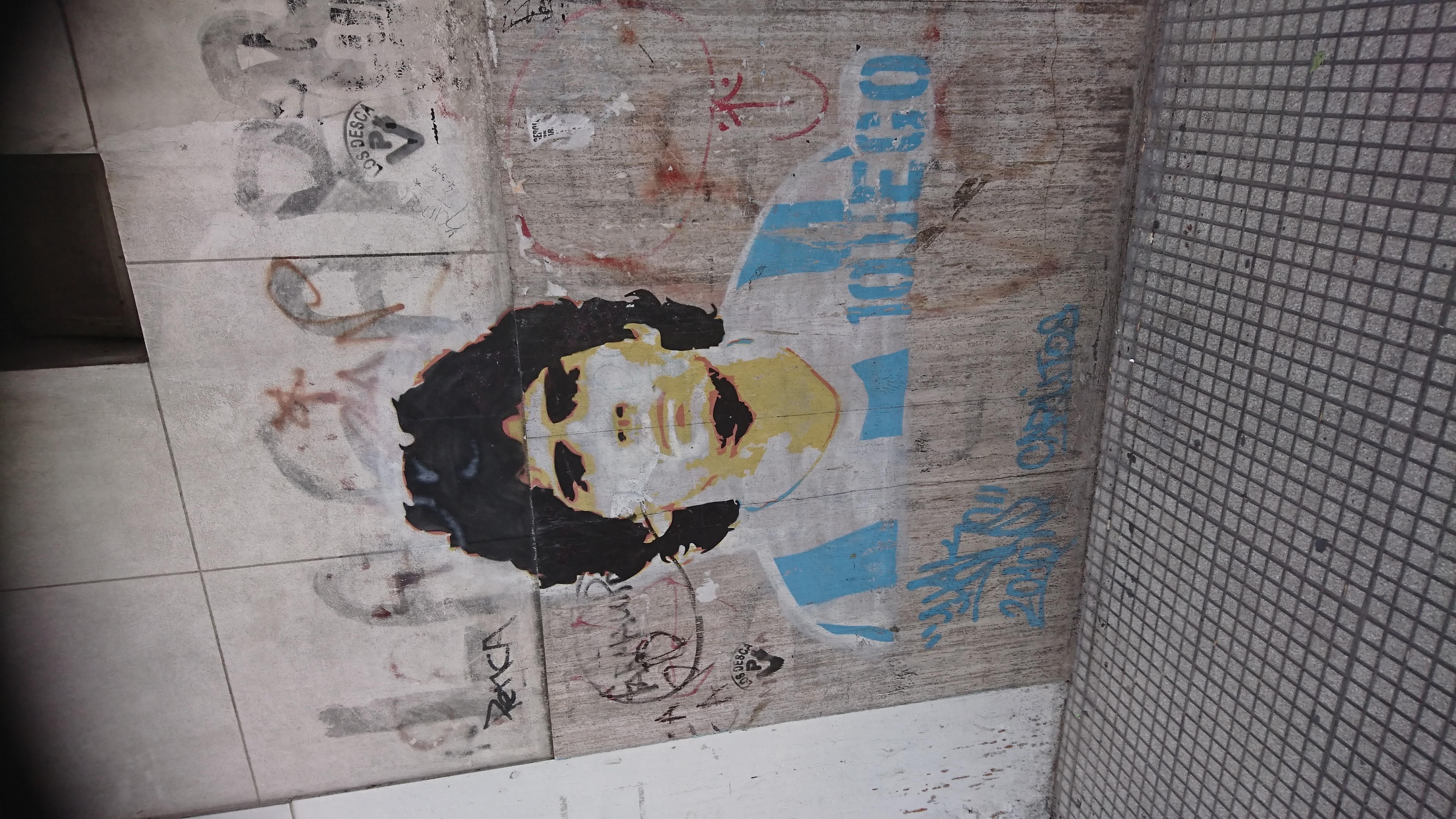 Maradona gatumålning i Buenos Aires 