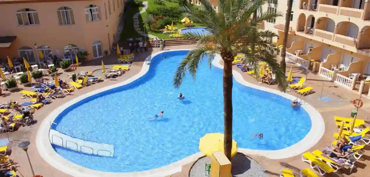 Hotel Bahía Tropical