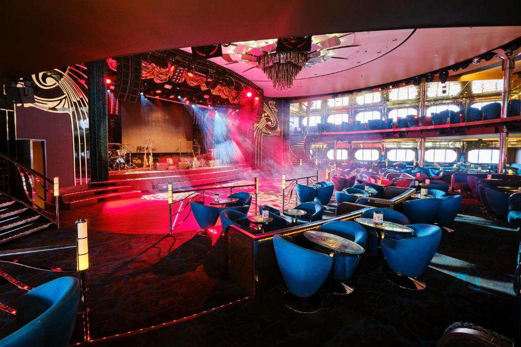 Scene, MS Baltic Queen