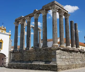 Dianatempel, Évora
