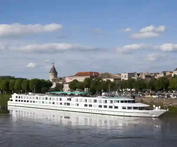 MS Cyrano de Bergerac