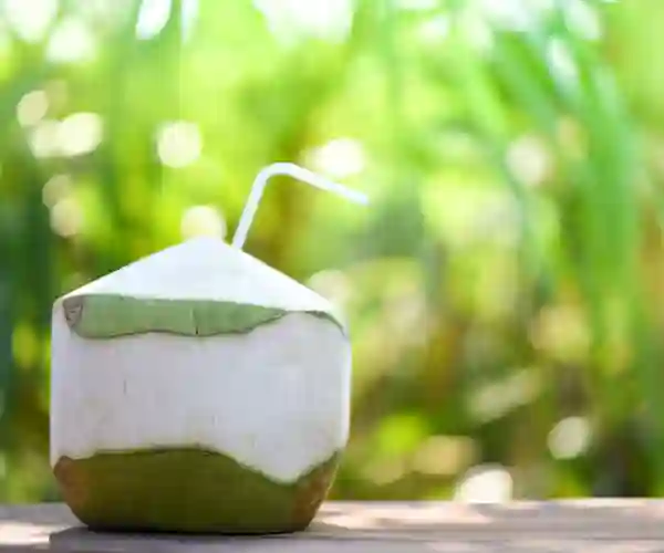 Forfriskende kokosnødjuice