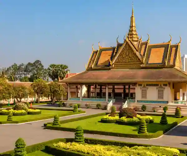 Det imponerende kongeslot i Phnom Penh
