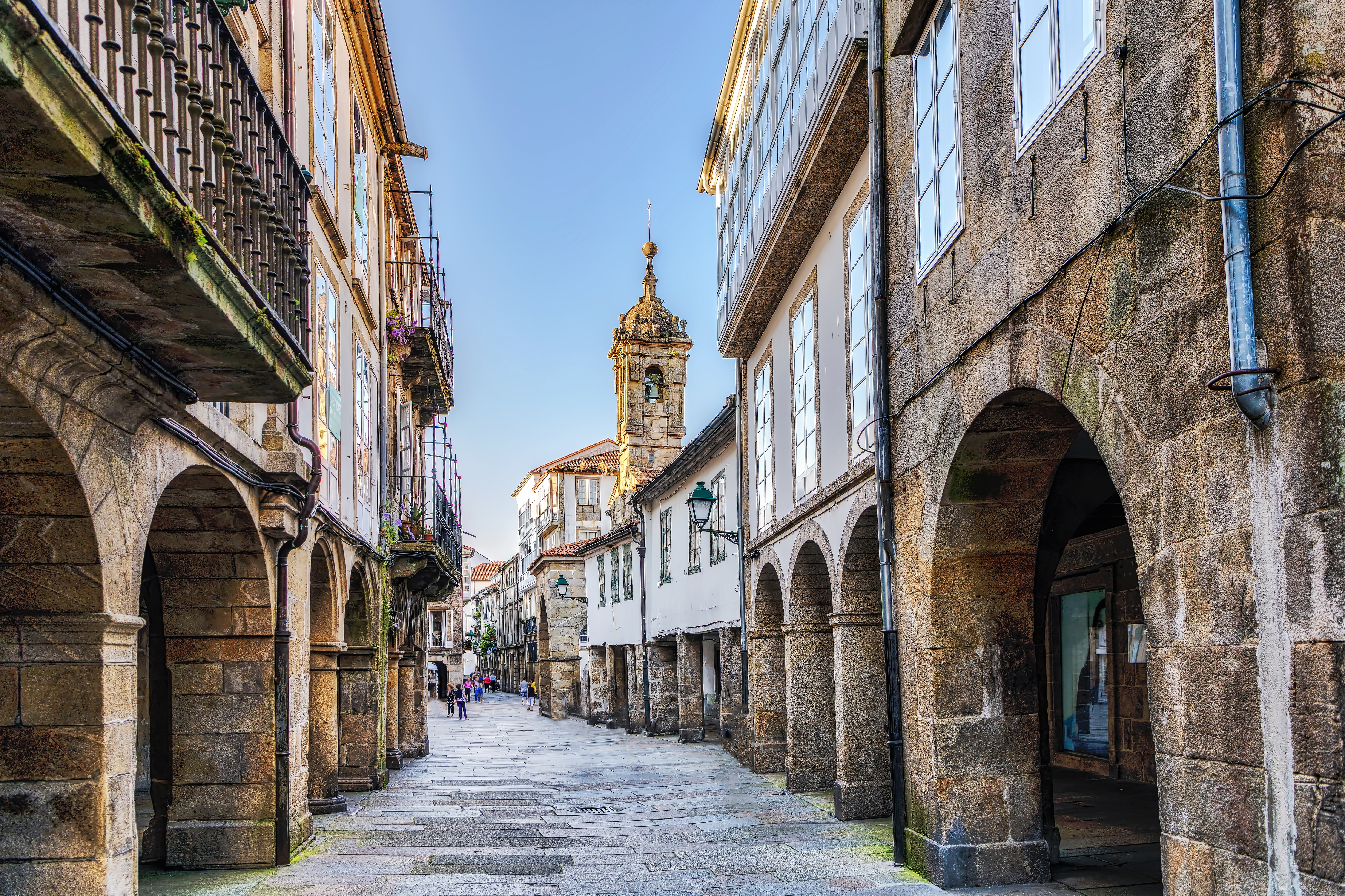 Autentisk gade i Santiago de Compostela