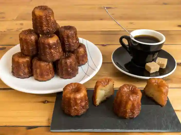 Le Canelé kager stammer fra Bordeaux