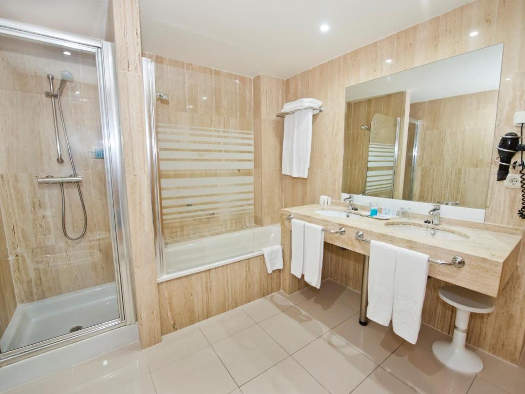 Hotel Bahía Tropical