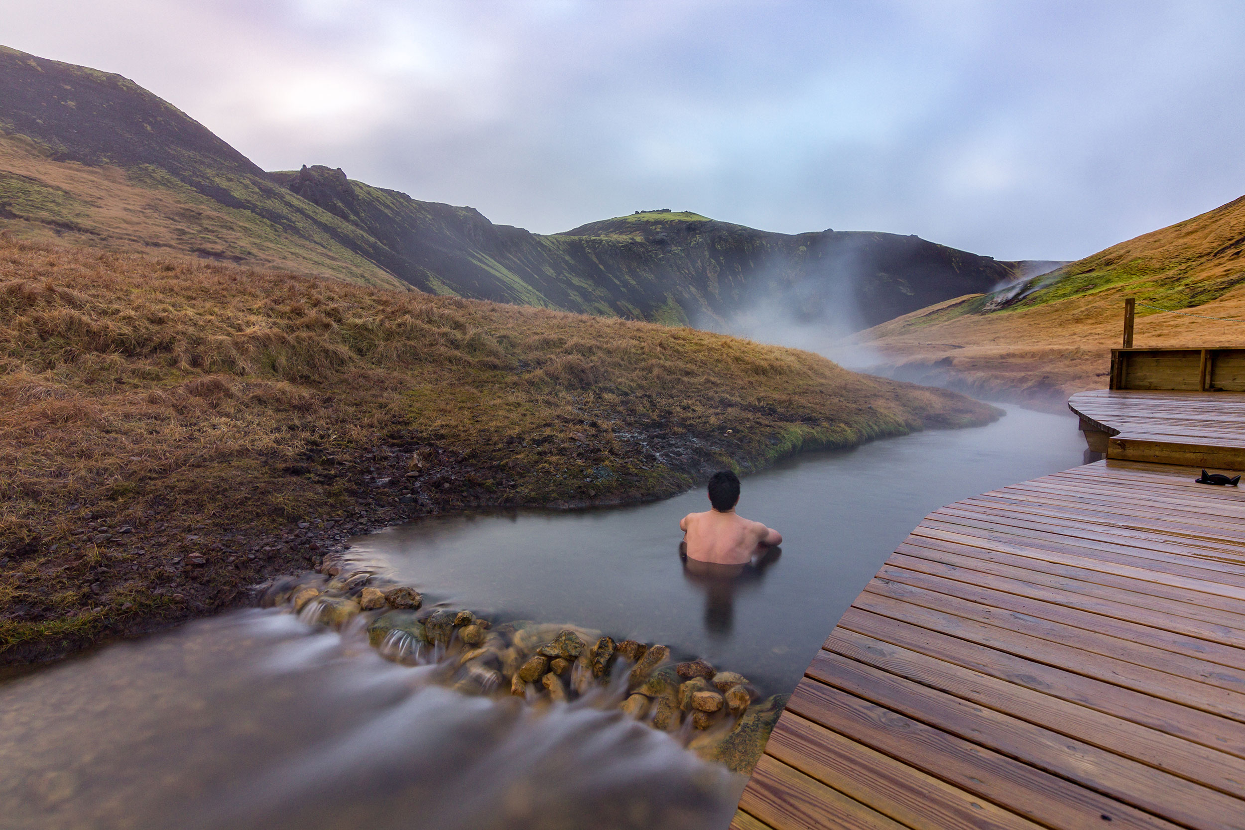 Den varme flod i Reykjadalur