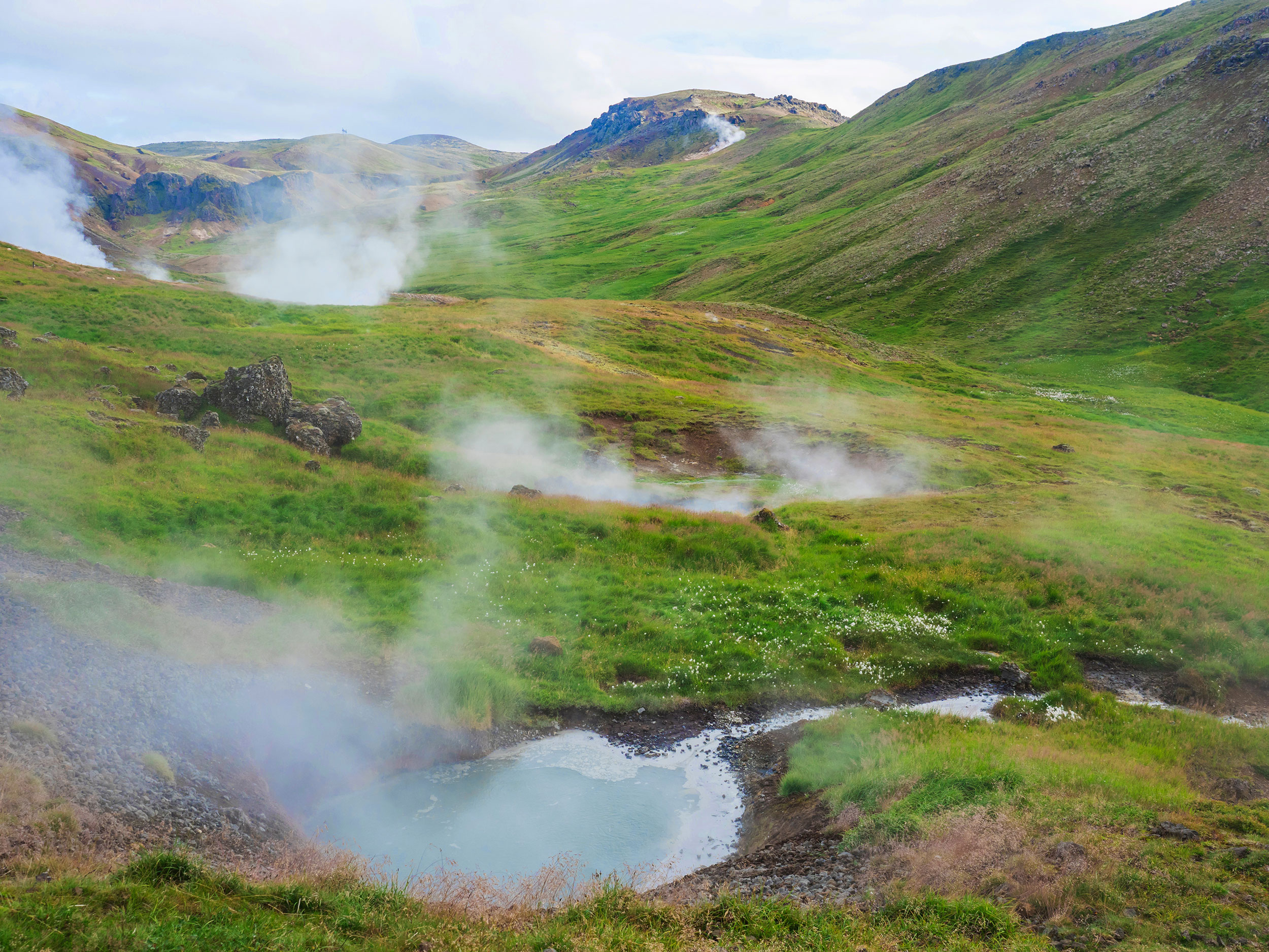 Varme kilder i Reykjadalur