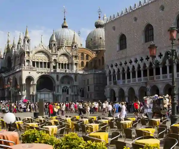 Markusplassen i Venezia
