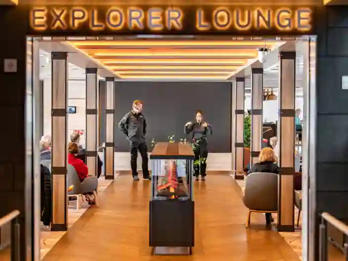 Explorer Lounge på MS Fridtjof Nansen