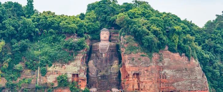 Verdens største Buddha-statue i Leshan, 71 meter høy