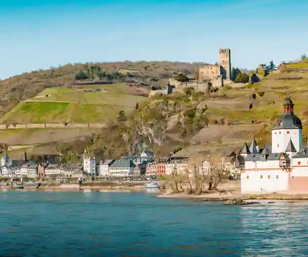 Pfalzgrafenstein slott, på Falkenau Island i Rhinen