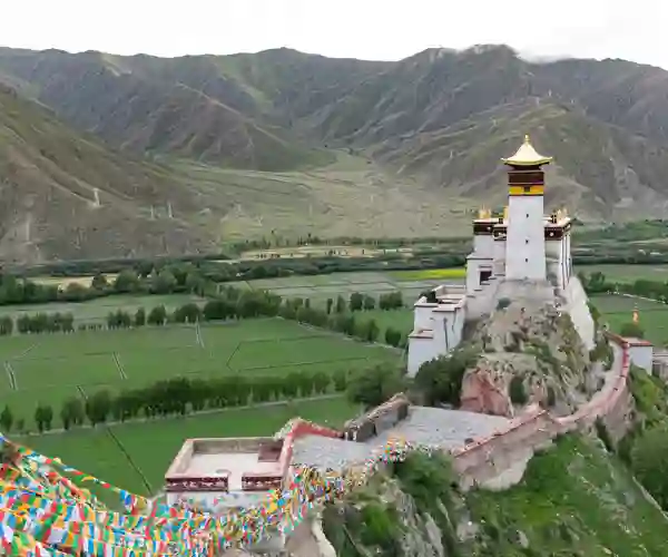 Yumbu Lakhang palass i Tsetang