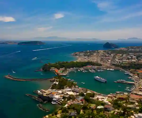 Havnebyen Ischia Porto på øen Ischia